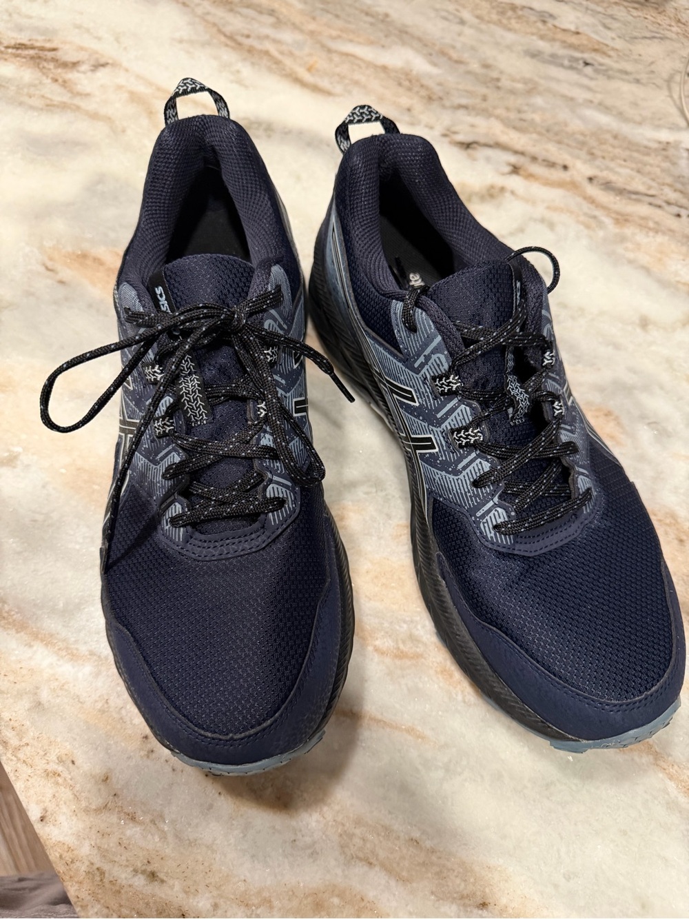 Asics Men's Navy and Gray Athletic Running Shoes